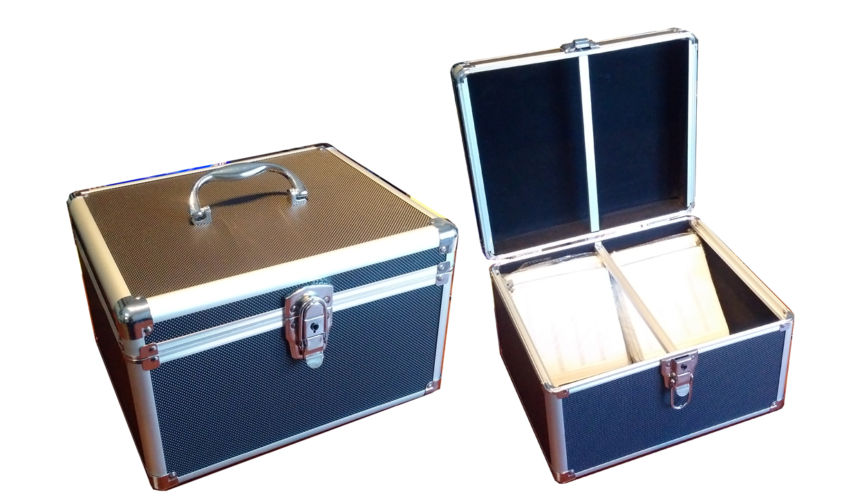 New MegaDisc 300 CD DVD Premium Aluminum Storage Case with hanging sleeves Black Free Shipping - Click Image to Close